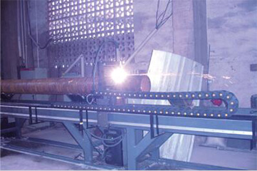 新葡的京集团350vip8888CNCG系列轻型数控相贯线切割机