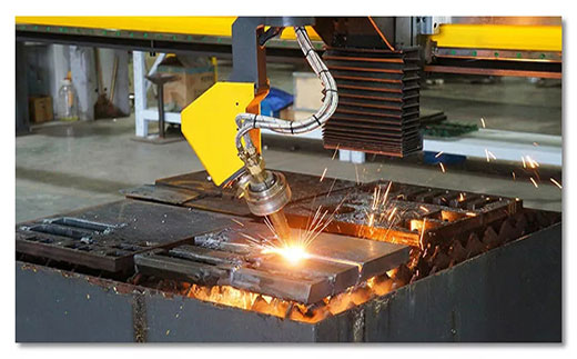 上海；Ｐ缕系木┘350vip888810米超长跨距无限回转数控坡口切割机调试