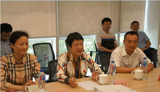 上海市青浦戋戋委书记赵惠琴带队莅临新葡的京集团350vip8888调研